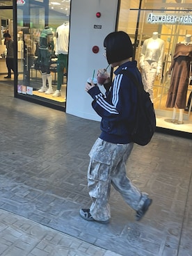 「アイテム（ジャージ）」を使った、めいこさん（レディース・158cm・20代）の秋コーディネート