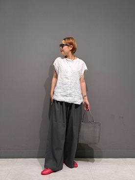 「URBAN RESEARCH DOORS（アーバンリサーチドアーズ）のリネンスキッパーフレンチブラウス（シャツ/ブラウス、ホワイト系）」を使った、louisさん（レディース・153cm）の夏コーディネート