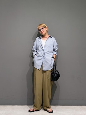 「URBAN RESEARCH DOORS（アーバンリサーチドアーズ）の『速乾/イージーケア/UVカット』『UR TECH』Aircareリングドットシャツ（シャツ/ブラウス、ブルー系）」を使った、louisさん（レディース・153cm）の夏コーディネート
