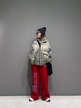 「URBAN RESEARCH DOORS（アーバンリサーチドアーズ）の『別注』Marmot×DOORS　DOWN VEST（その他アウター、グリーン系）」を使った、louisさん（レディース・153cm）の秋コーディネート