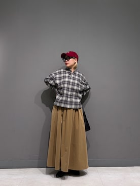 「FORK&SPOON（フォークアンドスプーン）のFORK&SPOON　ブラッシュドチェックシャツ（シャツ/ブラウス、グレー系）」を使った、louisさん（レディース・153cm）の秋コーディネート
