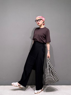 「URBAN RESEARCH DOORS（アーバンリサーチドアーズ）のFORK&SPOON　BASIC5/S T-SHIRTS（Tシャツ/カットソー、ブラウン系）」を使った、louisさん（レディース・153cm）の春コーディネート