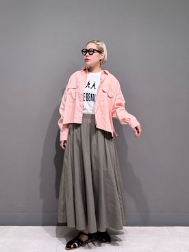 「URBAN RESEARCH DOORS（アーバンリサーチドアーズ）のデニムショート丈シャツ（シャツ/ブラウス、ピンク系）」を使った、louisさん（レディース・153cm）の春コーディネート