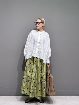 「URBAN RESEARCH DOORS（アーバンリサーチドアーズ）のリネンカーブスリーブブラウス（シャツ/ブラウス、ホワイト系）」を使った、louisさん（レディース・153cm）の春コーディネート