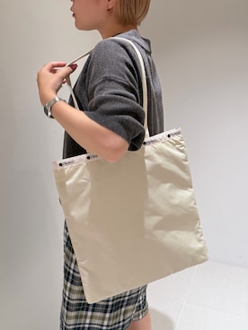 「URBAN RESEARCH（アーバンリサーチ）の『別注』LeSportsac×URBAN RESEARCH　LARGE EMERALD TOTE（トートバッグ、ベージュ系）」を使った、louisさん（レディース・153cm）の夏コーディネート