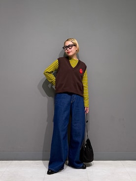 「URBAN RESEARCH DOORS（アーバンリサーチドアーズ）のFORK&SPOON　クロップドVネックニットベスト（ベスト、ブラウン系）」を使った、louisさん（レディース・153cm）の夏コーディネート