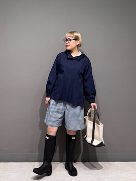 「URBAN RESEARCH DOORS（アーバンリサーチドアーズ）の撥水バックギャザーフードジャケット（その他アウター、ブルー系）」を使った、louisさん（レディース・153cm）の春コーディネート