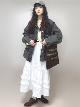 「moment+（モーメントプラス）のヘビーウェイトデニム＆ヘビーツイルオーバーサイズデニムジャケット/ビッグGジャン（デニムジャケット、ブラック系）」を使った、Ⓜ︎さん（レディース・152cm）の春コーディネート