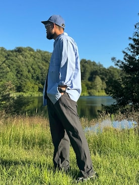 「EKAL（エカル）のnanamica　Regular Collar Wind Shirts（シャツ/ブラウス、ブルー系）」を使った、Yudaiさん（メンズ・182cm）の夏コーディネート