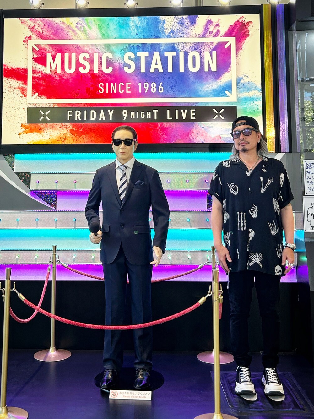 「いいね、save、フォローお願いします🤑、ストリート、スニーカー、シャツ、ブラック、コンバース、converse、rock、ロック、カジュアルコーデ、メンズファッション、スキニーデニム」｜「CONVERSEのアイテム（スニーカー、ブラック系）」を使った、kAzuKiさん（メンズ・169cm）の秋コーディネートの1枚目の写真