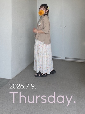 「AMERICAN HOLIC（アメリカンホリック）のアイテム（Tシャツ/カットソー、ベージュ系）」を使った、ゆめかさん（レディース・153cm）の夏コーディネート