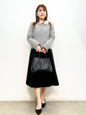 「アイテム（ブローチ/コサージュ、ベージュ系）」を使った、yumiさん（レディース・154cm）の冬コーディネート