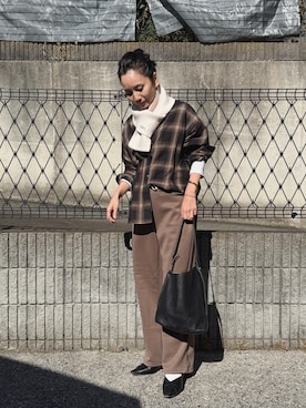 「アイテム（バングル/リストバンド）」を使った、ukiさん（レディース・155cm）の秋コーディネート