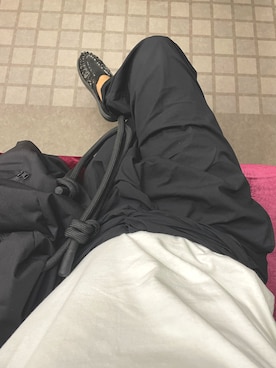 「タックイン」｜「アイテム（メッセンジャーバッグ）」を使った、RYO3さん（メンズ・165cm）の夏コーディネート