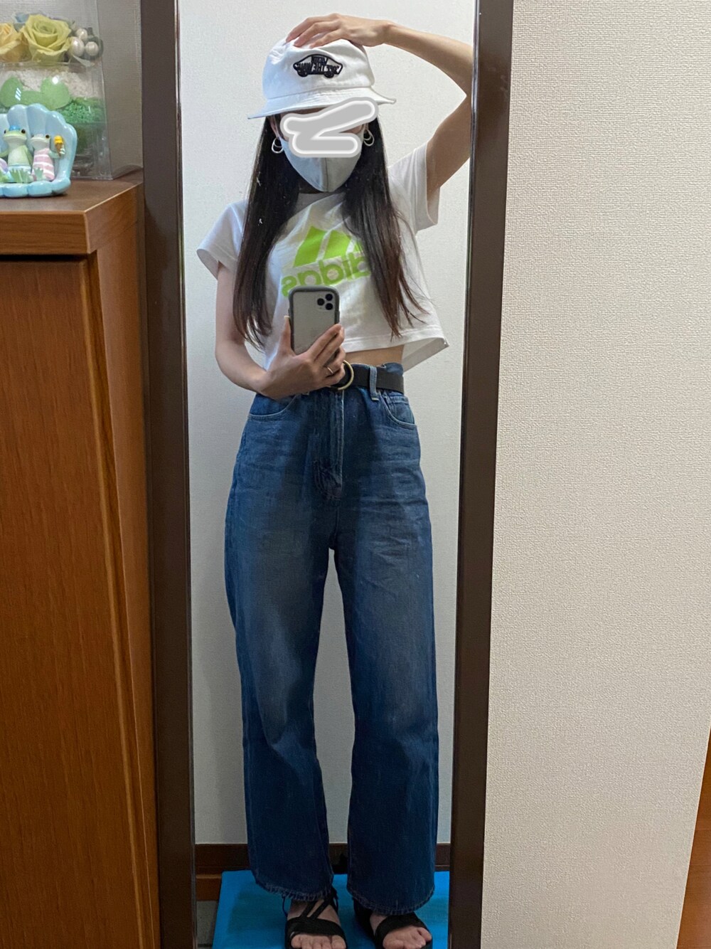 「LEPSIMのベルトアツゾコサンダル　790591（サンダル、ブラック系）」を使った、っちさん（レディース・158cm）の夏コーディネートの1枚目の写真