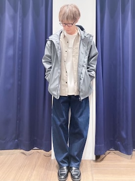 「THE SHOP TK （ザ ショップ ティーケー ）の【半歩先のオシャレ】デニムカーブパンツ　セットアップ可/洗濯機OK（デニムパンツ、ブルー系）」を使った、つーじーさん（メンズ・168cm）の冬コーディネート