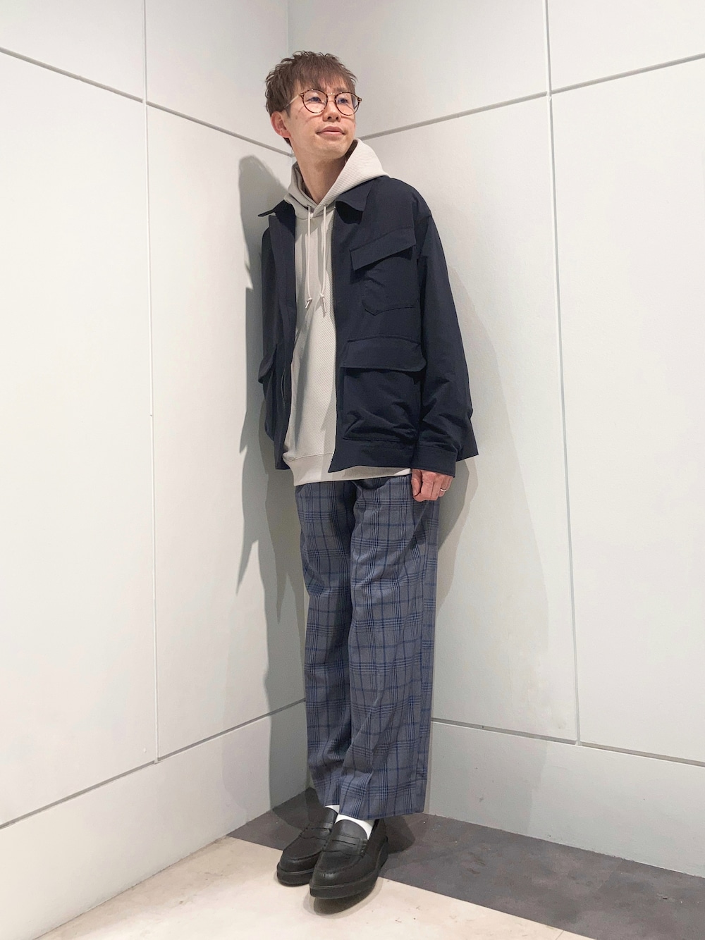 「40代」｜「THE SHOP TK の【MOVE FREE MOVE MORE】【セットアップ可】SOLOTEXダブルクロスミリタリーブルゾン（ブルゾン、ブルー系）」を使った、つーじーさん（メンズ・168cm）の春コーディネートの1枚目の写真