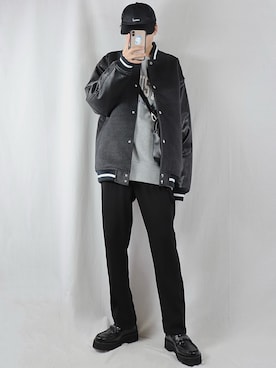 「EMMA CLOTHES（エマクローズ）のアイテム（スタジャン）」を使った、ろむしさん（メンズ・174cm）の冬コーディネート