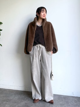 「アイテム（パンプス）」を使った、DouDou_serikaさん（レディース・167cm）の秋コーディネート