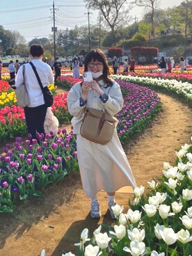 「PAR ICI（パーリッシィ）のアイテム（シャツ/ブラウス）」を使った、⋈ 𝕞𝕖𝕚 ⋈さん（レディース・155cm）の春コーディネート