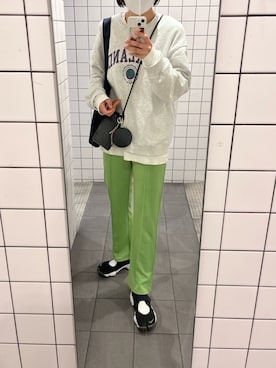「春カラー」｜「アイテム（スウェット）」を使った、maさん（レディース・160cm）の春コーディネート