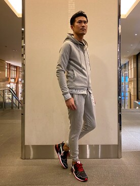 「1piu1uguale3 RELAX（ウノピュウノウグァーレトレリラックス）のアイテム（スウェットパンツ）」を使った、_tsubasa_yさん（メンズ・181cm）の夏コーディネート