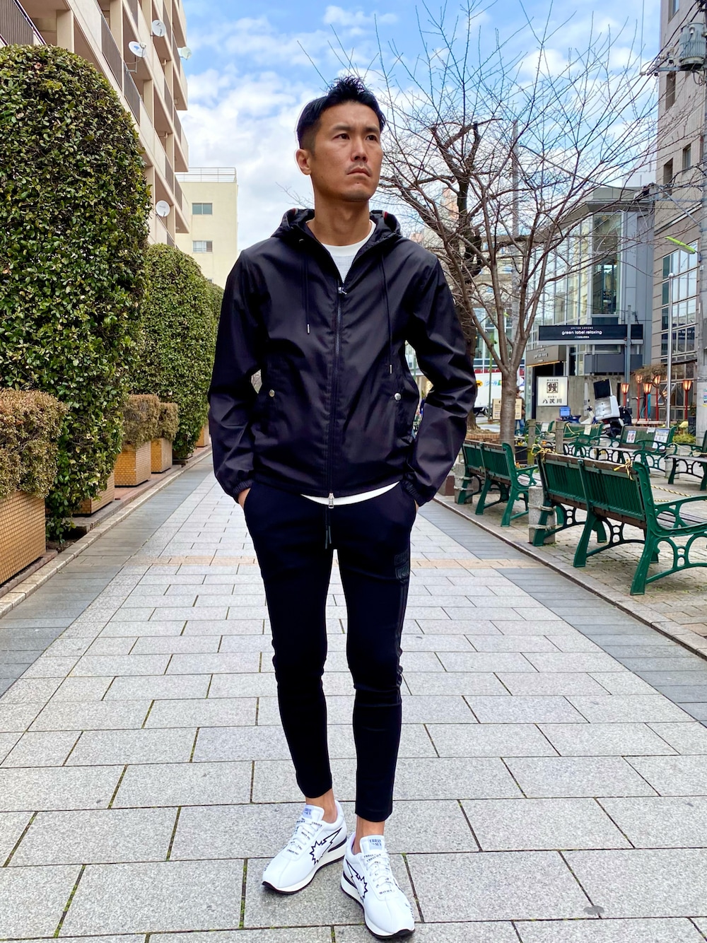 MONCLERのナイロンジャケットを使ったメンズ人気ファッション