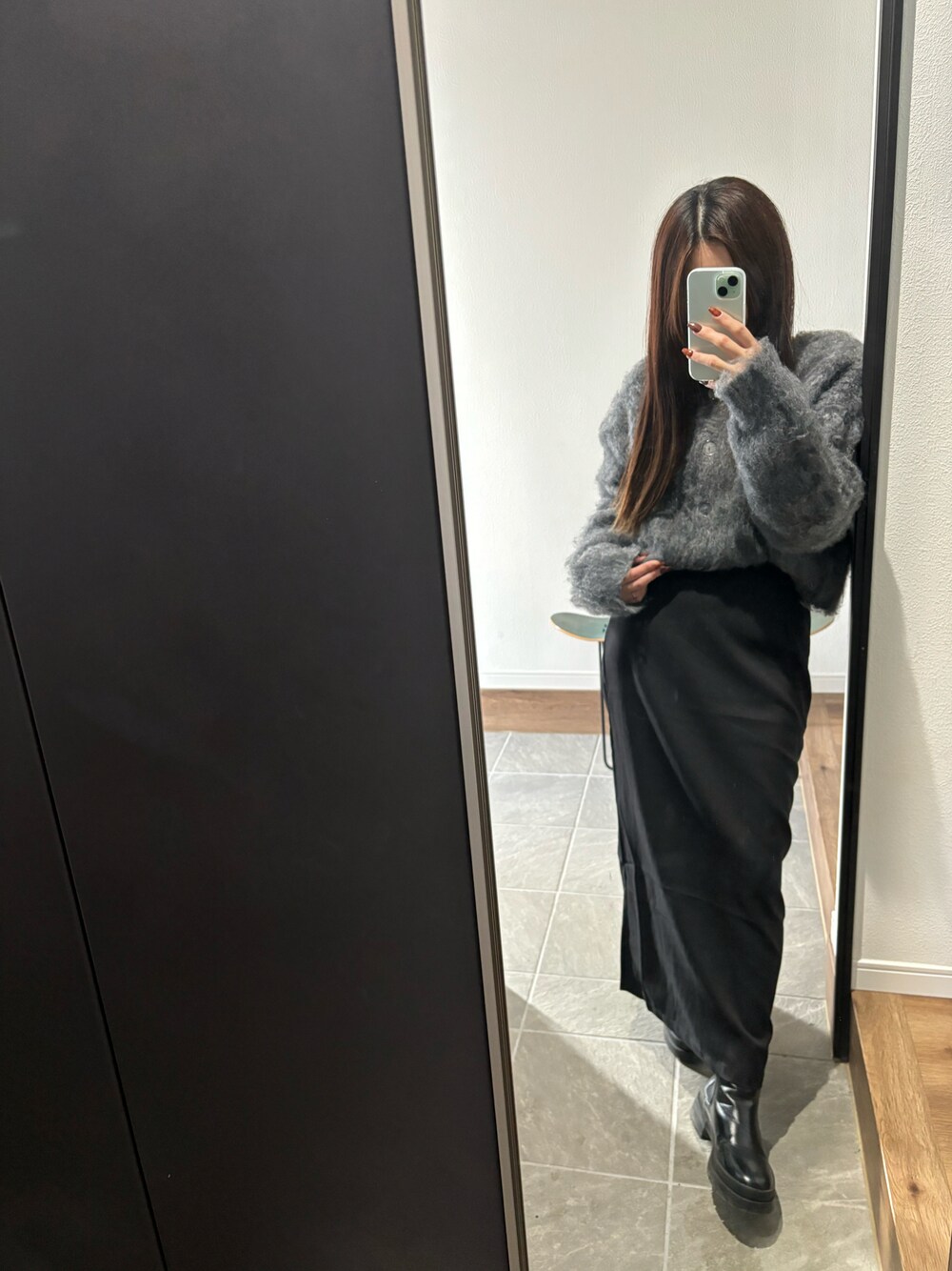 「着回しコーデ、ファッションを楽しもう、ootd、ロングスカート、低身長、低身長コーデ」｜「mysticのクッキーシャギーカーディガン（カーディガン/ボレロ、グレー系）」を使った、saachanさん（レディース・150cm）の冬コーディネートの1枚目の写真