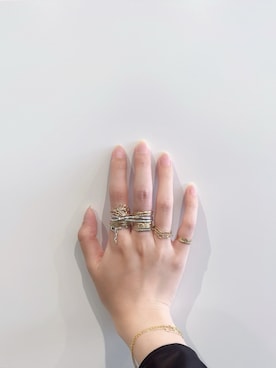 「アイテム（ブレスレット）」を使った、おもちさん（レディース・165cm）の冬コーディネート