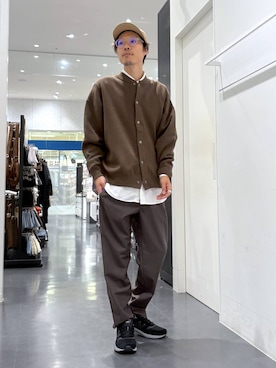 「アイテム（カーディガン/ボレロ）」を使った、ETTYTY335さん（メンズ・172cm・30代）の秋コーディネート
