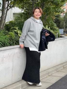 「RIVE DROITE（リヴドロワ）の【ロングシーズン活躍】スエットライクフーディニット（ニット/セーター）」を使った、asuka.kさん（レディース・161cm）の秋コーディネート