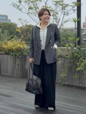 「アイテム（スラックス）」を使った、asuka.kさん（レディース・161cm）の秋コーディネート