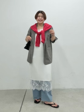 「RIVE DROITE（リヴドロワ）の予約【手洗い可/長さ調整可/トレンド感◎】レーストリムキャミワンピース（ワンピース、ホワイト系）」を使った、asuka.kさん（レディース・161cm）の夏コーディネート