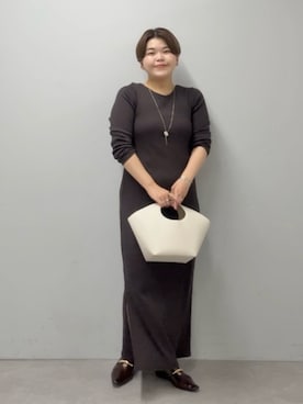 「アイテム（その他シューズ）」を使った、asuka.kさん（レディース・161cm）の秋コーディネート