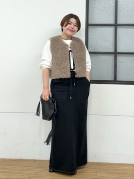 「RIVE DROITE（リヴドロワ）の【Yossshiiii企画】GLOWカットオフスエット（秋服）（Tシャツ/カットソー、ホワイト系）」を使った、asuka.kさん（レディース・161cm）の夏コーディネート