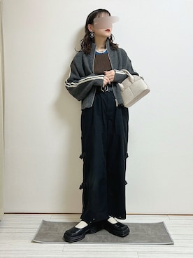 「タートルネック」｜「アイテム（カーゴパンツ）」を使った、もも⋆*さん（レディース・155cm）の冬コーディネート