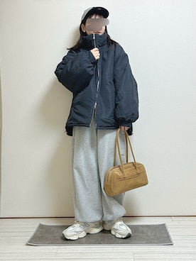 「アイテム（スウェットパンツ）」を使った、mocaさん（レディース・155cm）の冬コーディネート