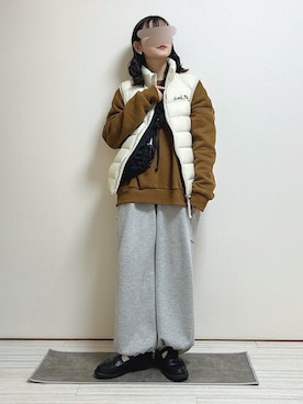 「アイテム（ダウンベスト）」を使った、mocaさん（レディース・155cm）の秋コーディネート