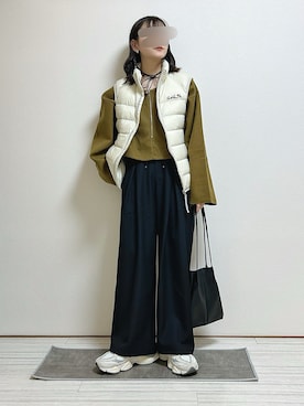 「アイテム（ダウンベスト）」を使った、mocaさん（レディース・155cm）の秋コーディネート