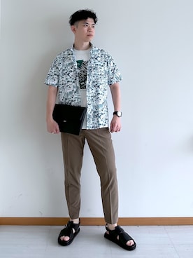 「TAKEO KIKUCHI（タケオキクチ）の【日本製】DotAir（R）リゾートプリント半袖シャツ（シャツ/ブラウス、ブルー系）」を使った、イッシーさん（メンズ・172cm）の夏コーディネート
