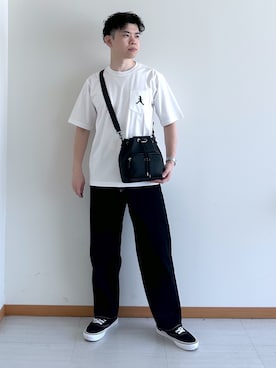 「TAKEO KIKUCHI（タケオキクチ）の【BOWLER HAT LABEL】アイスクリアコットンボーラーハットウォーカー 半袖ポケT（Tシャツ/カットソー、ホワイト系）」を使った、イッシーさん（メンズ・172cm）の夏コーディネート