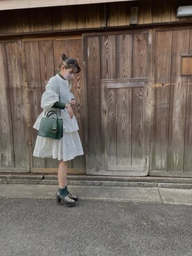 「アイテム（ローファー、グリーン系）」を使った、hinataさん（レディース・156cm）の秋コーディネート