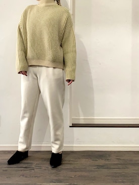 「アイテム（スウェットパンツ）」を使った、mさん（レディース・158cm）の冬コーディネート