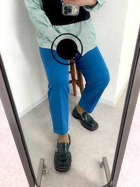 「アイテム（ローファー、グリーン系）」を使った、FANTABIさん（レディース・161cm）の冬コーディネート