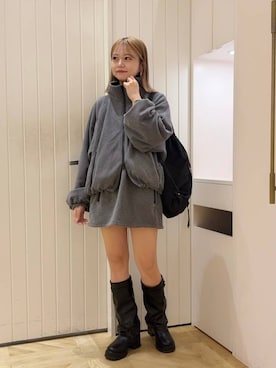 「LOWRYS FARM（ローリーズファーム）のフリースミニスカート　1049049（スカート、グレー系）」を使った、yuipiさん（レディース・158cm）の秋コーディネート