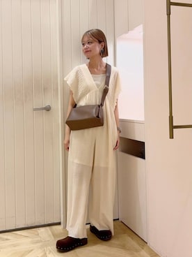 「LOWRYS FARM（ローリーズファーム）のスタイルＵＰクロスカップキャミ　100757（Tシャツ/カットソー、ホワイト系）」を使った、yuipiさん（レディース・158cm）の春コーディネート