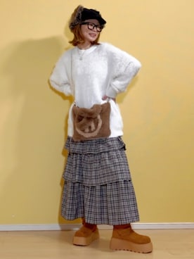 「アイテム（ネックレス）」を使った、高野軍曹さん（レディース・158cm）の冬コーディネート