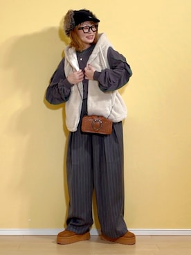 「アイテム（ネックレス）」を使った、高野軍曹さん（レディース・158cm）の冬コーディネート