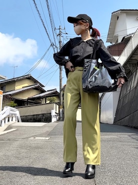 「センタープレスパンツ」｜「アイテム（キャップ）」を使った、高野軍曹さん（レディース・158cm）の夏コーディネート