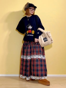 「アイテム（ネックレス）」を使った、高野軍曹さん（レディース・158cm）の秋コーディネート